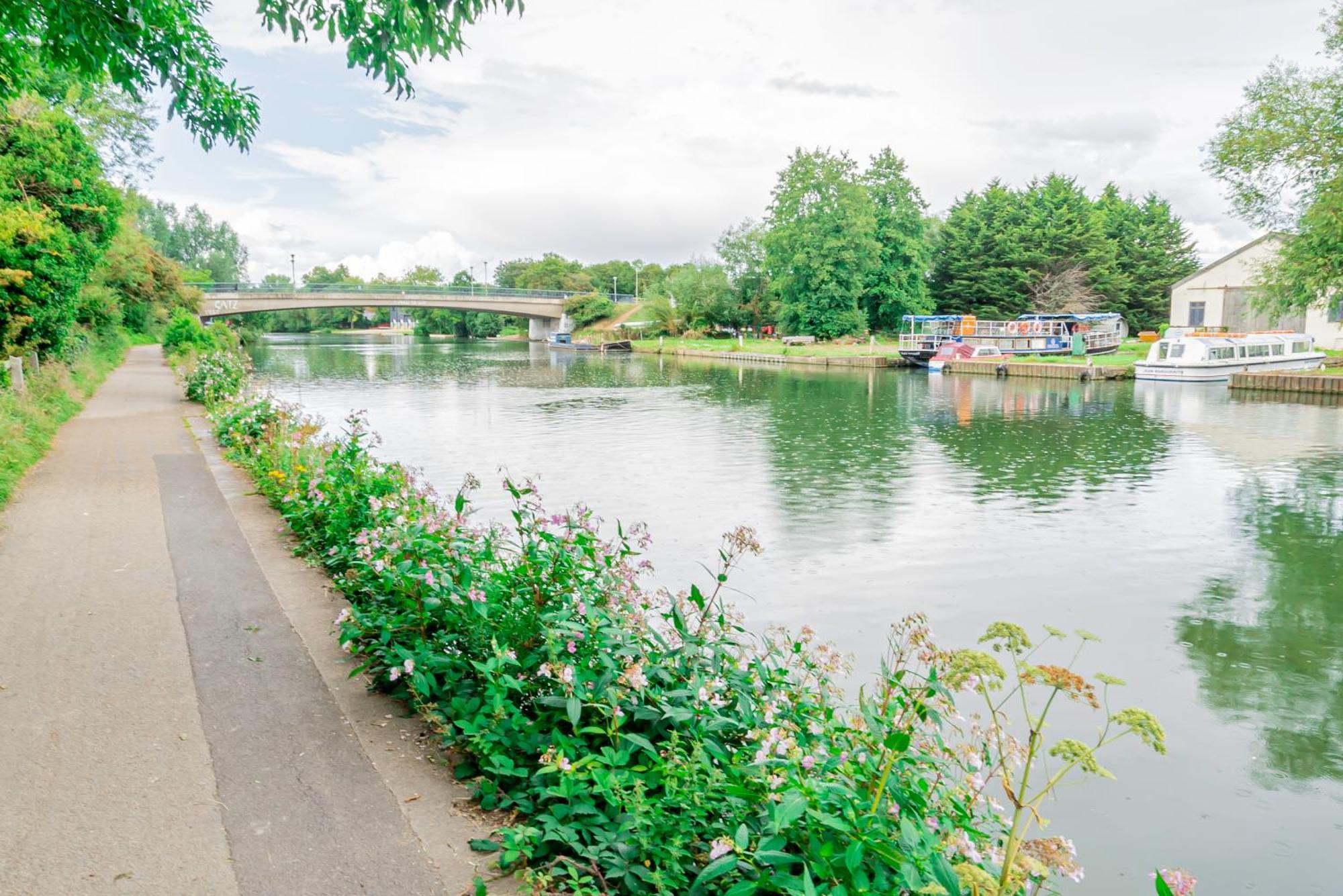 Charming 2-Bedroom Flat With A Garden And Free Parking At Abingdon Oxford Exteriér fotografie